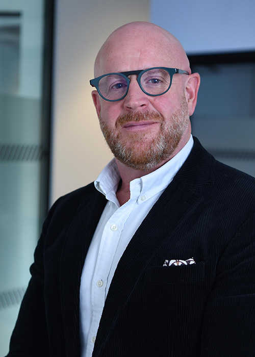 Headshot photo of Robin Bryant.